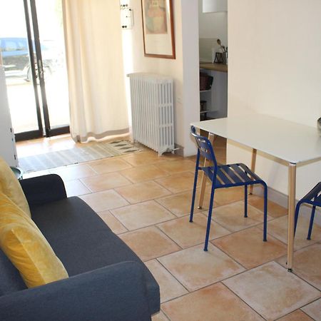 Agreable Appartement P2 Centre Ville Au Calme. Ним Екстериор снимка