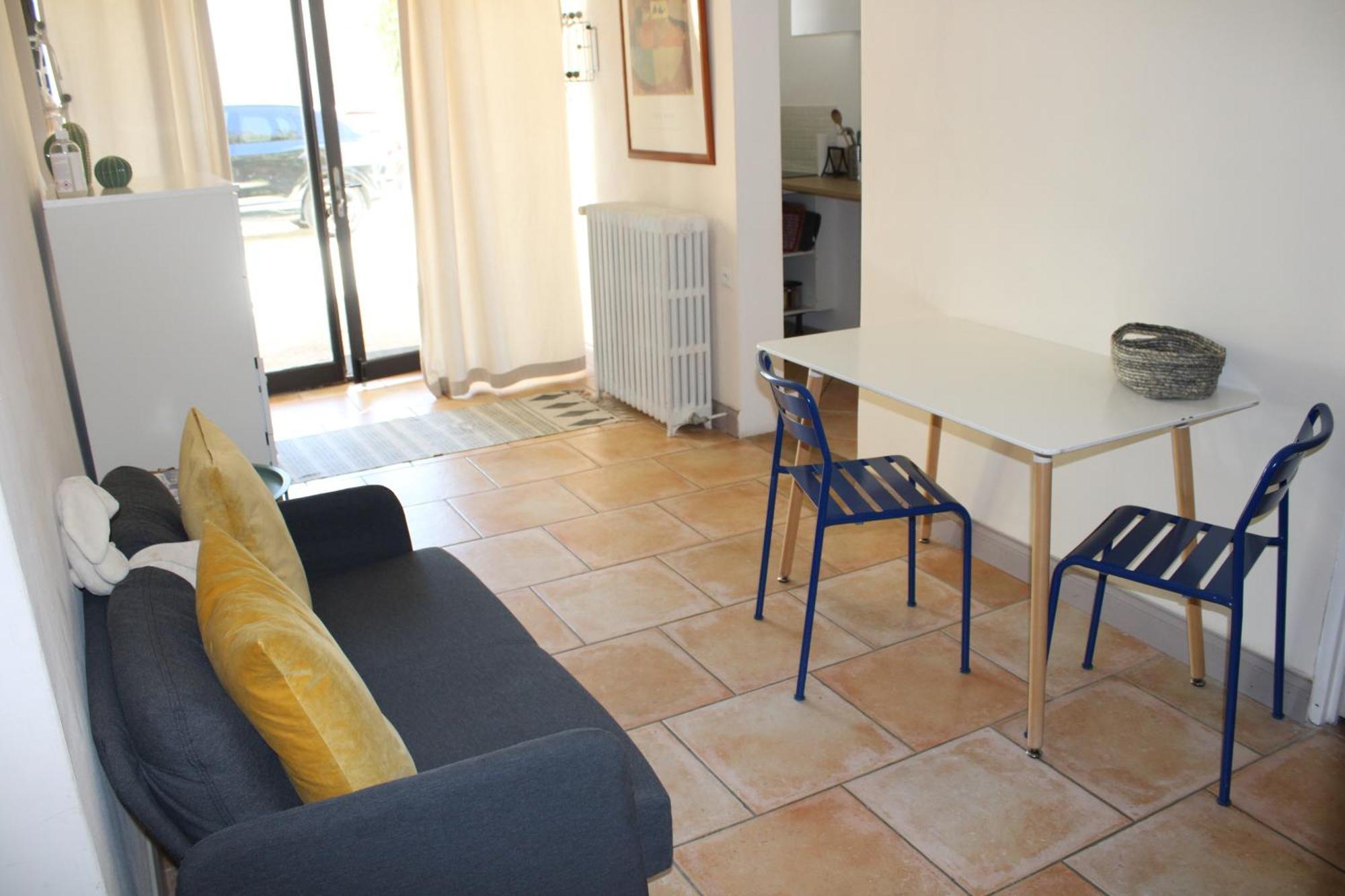 Agreable Appartement P2 Centre Ville Au Calme. Ним Екстериор снимка
